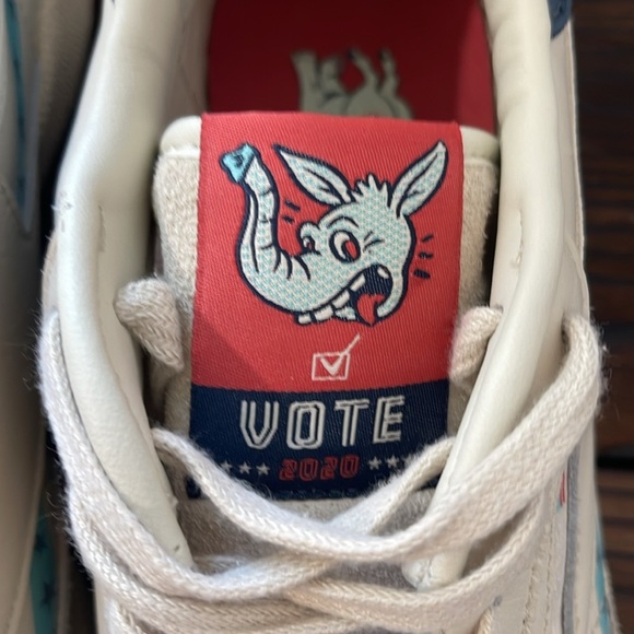 Reebok Club C Limited Edition Vote 2020- 500 Pairs Made Men's Sneakers - Picture 6 of 8